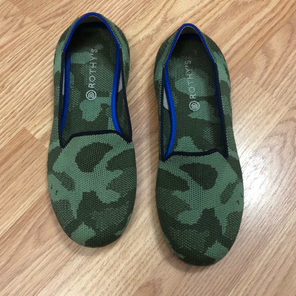 Rothy’s cute camo size 4 kids or Women’s 5 ballerina flats loafers